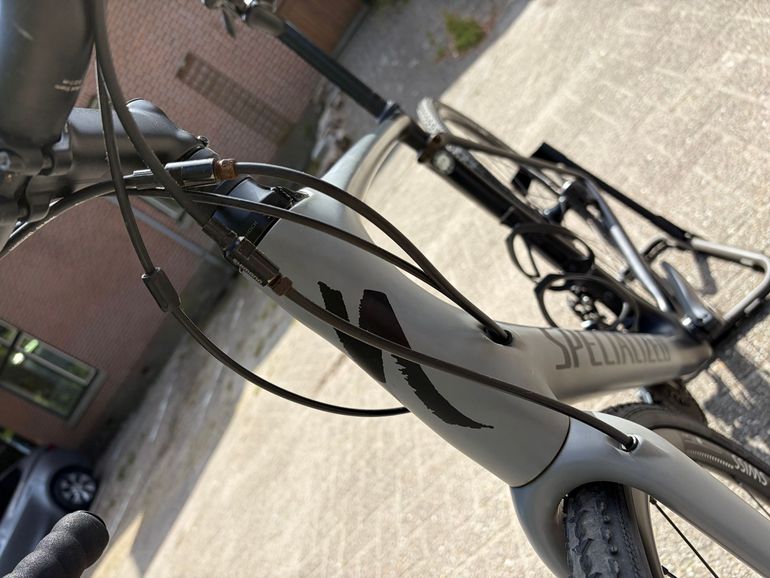 Used Specialized Roubaix Comp 2019 2019 Road & Gravel, Hellgrau — image 6 of 8