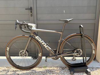 Used BMC Teammachine SLR 01 TWO 2024 2024 Road & Gravel — image 2 of 7