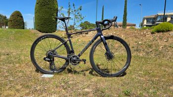 Used Giant Giant Defy Advanced SL 0 SRAM Red AXS 2025 Road & Gravel