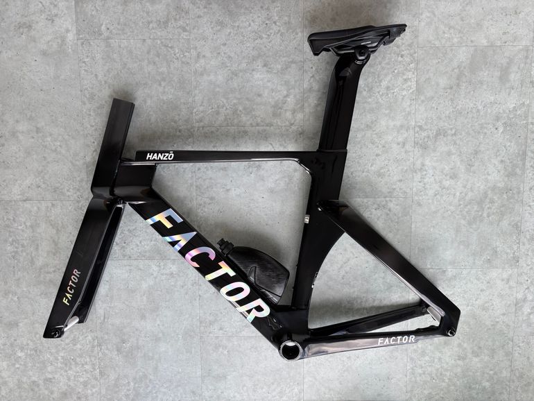 Used Factor Hanzö Frameset 2026 Road & Gravel — image 2 of 11