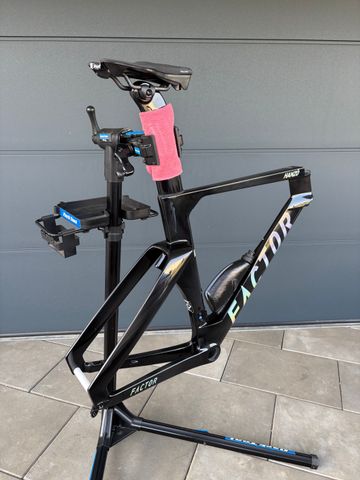 Used Factor Hanzö Frameset 2026 Road & Gravel, Black — image 5 of 11
