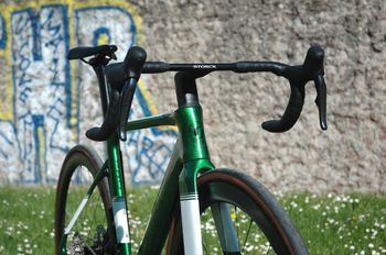 Used Storck Aerfast.4 Pro Disc Ultegra Di2 2x12 2025 2025 Road & Gravel, Verde — image 4 of 7