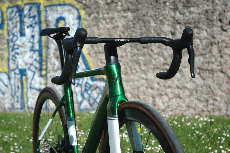 Used Storck Aerfast.4 Pro Disc Ultegra Di2 2x12 2025 2025 Road & Gravel, Verde — image 4 of 7