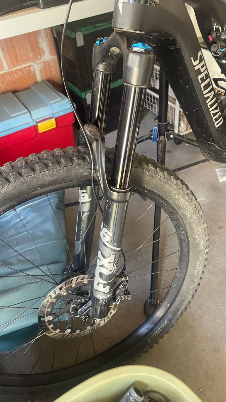 Used Specialized Turbo Levo Comp 2023 2023 Mountainbike — image 2 of 6