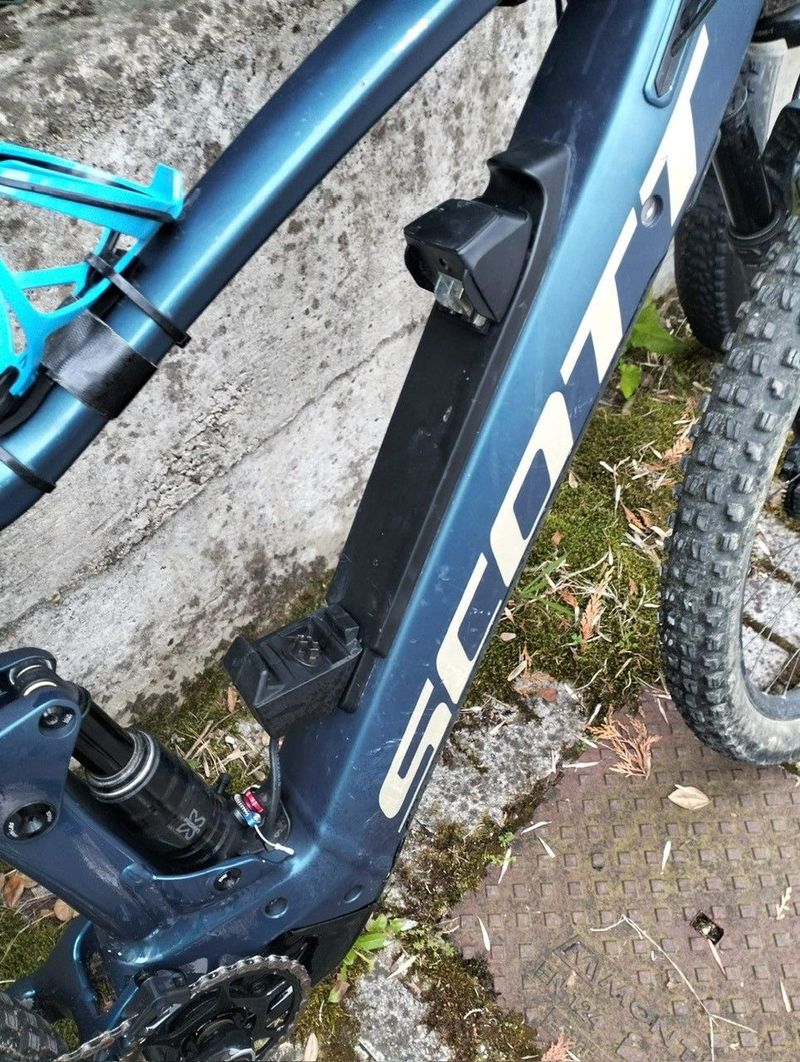 Used Scott Genius eRIDE 930 2022 2022 Mountainbike, Blue, 29 — image 3 of 13