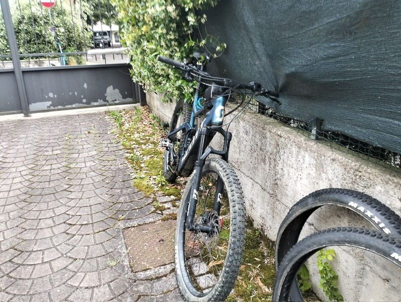 Used Scott Genius eRIDE 930 2022 2022 Mountainbike, Blue, 29 — image 1 of 13