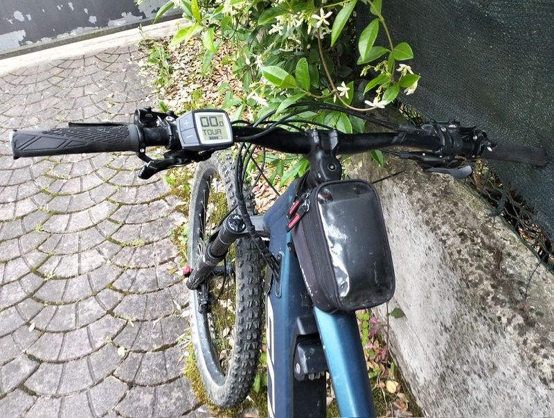 Used Scott Genius eRIDE 930 2022 2022 Mountainbike, Blue, 29 — image 8 of 13