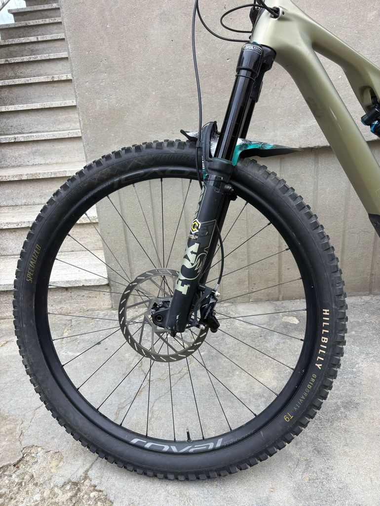 Used Specialized Stumpjumper EVO Expert 2024 2024 Mountainbike — image 9 of 12