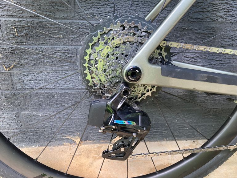 Used Canyon Grail CF SLX 8 AXS 2024 2024 Road & Gravel, Light Gray — image 4 of 7