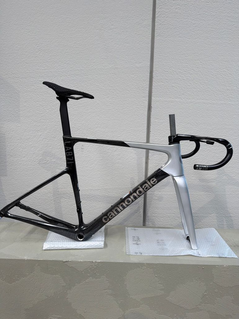 Used Cannondale SuperSix EVO Frameset 2025 Road & Gravel — image 1 of 4