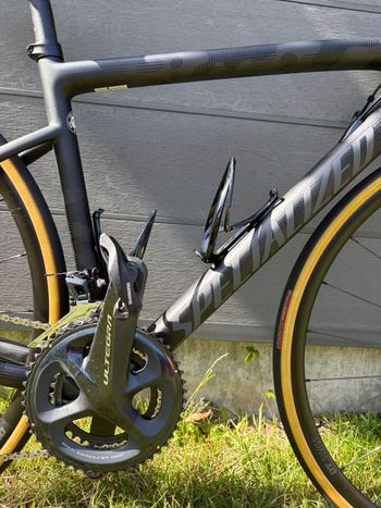 Used Specialized Tarmac SL6 Disc Comp 2020 2020 Road & Gravel — image 4 of 7