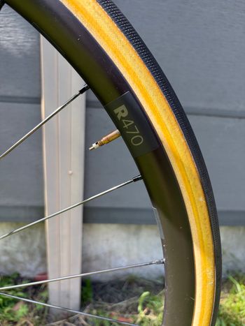 Used Specialized Tarmac SL6 Disc Comp 2020 2020 Road & Gravel — image 5 of 7