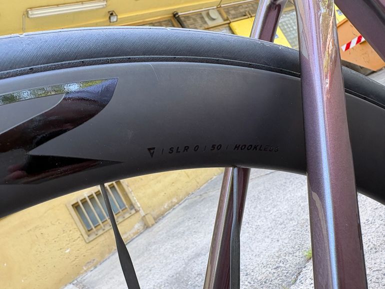 Used Giant Propel Advanced 1 2023 2023 Road & Gravel, Light Gray — image 16 of 19