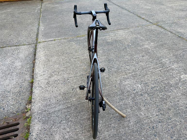 Used Giant Propel Advanced 1 2023 2023 Road & Gravel, Light Gray — image 10 of 19