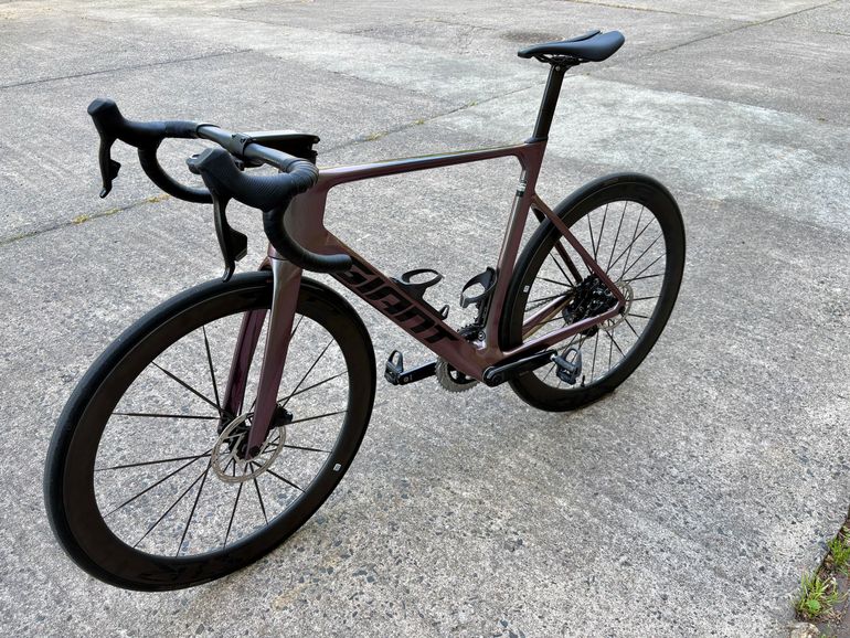 Used Giant Propel Advanced 1 2023 2023 Road & Gravel, Light Gray — image 7 of 19