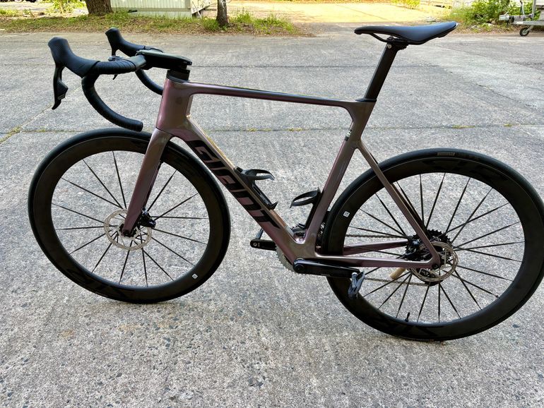 Used Giant Propel Advanced 1 2023 2023 Road & Gravel, Light Gray — image 6 of 19