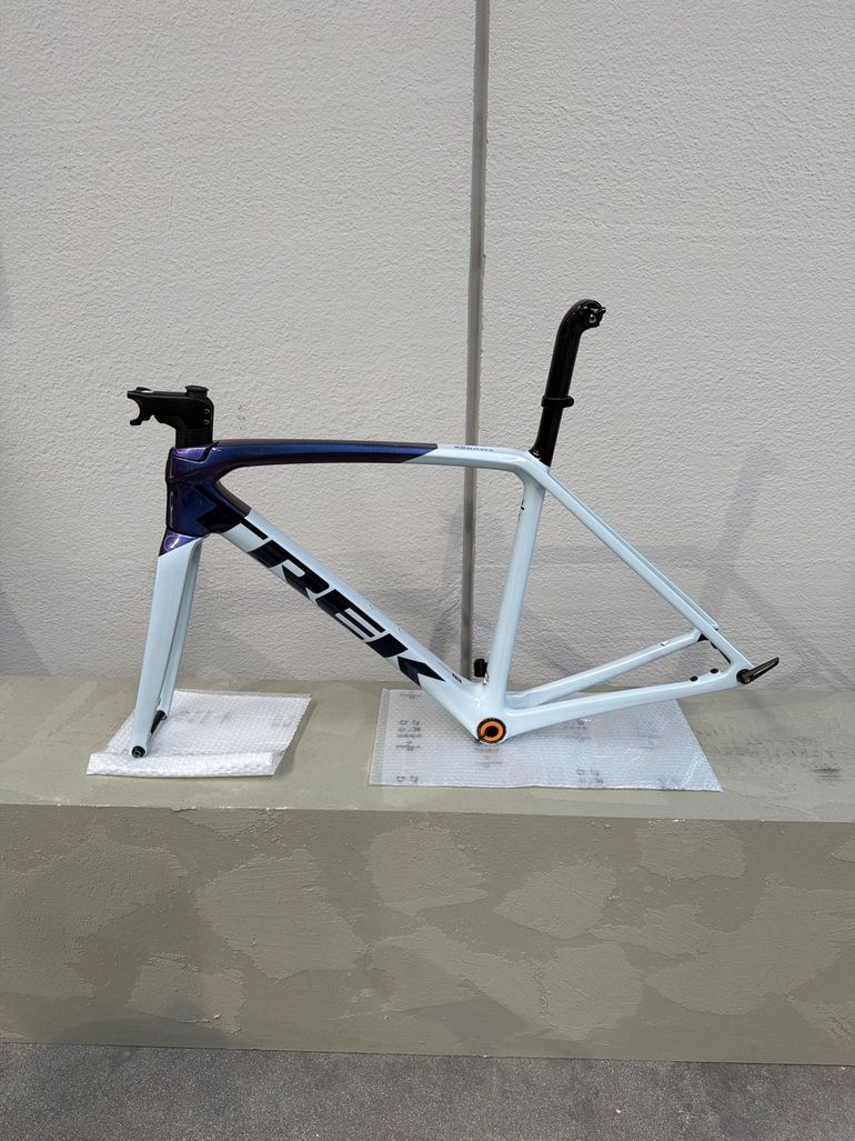 Used Trek Émonda SL 6 2024 Frameset 2024 Road & Gravel — image 2 of 4