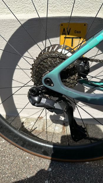 Used CUBE AGREE C:62, PRO 2025 2025 Road & Gravel, Azul — image 3 of 5