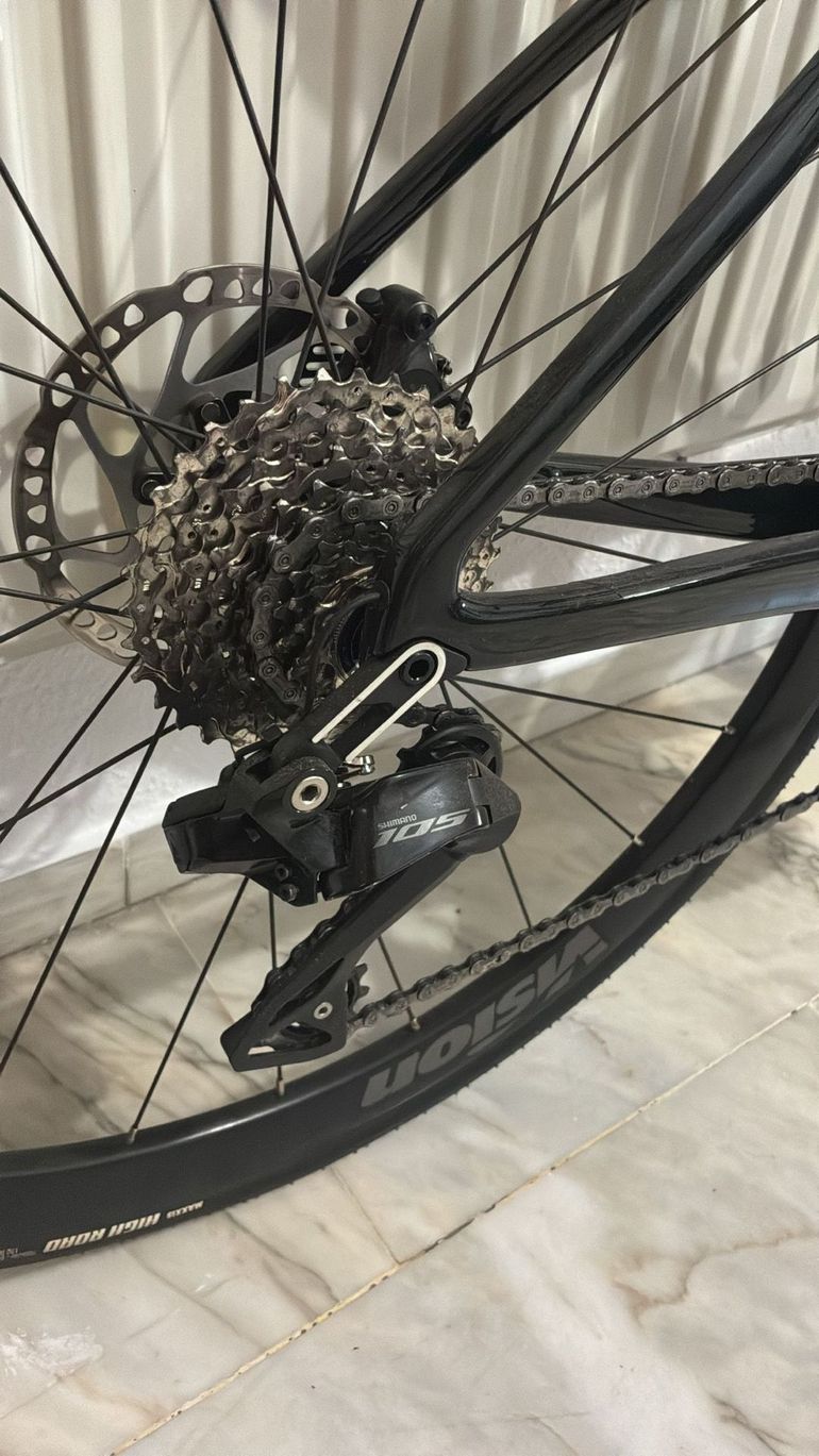 Used Merida Scultura Shimano 105 Di2 2026 Road & Gravel — image 3 of 3