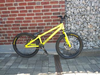 Used Inspired Trialbike Inspired Flow 24 (2020) 2020 Mountainbike, Naranja — image 2 of 5