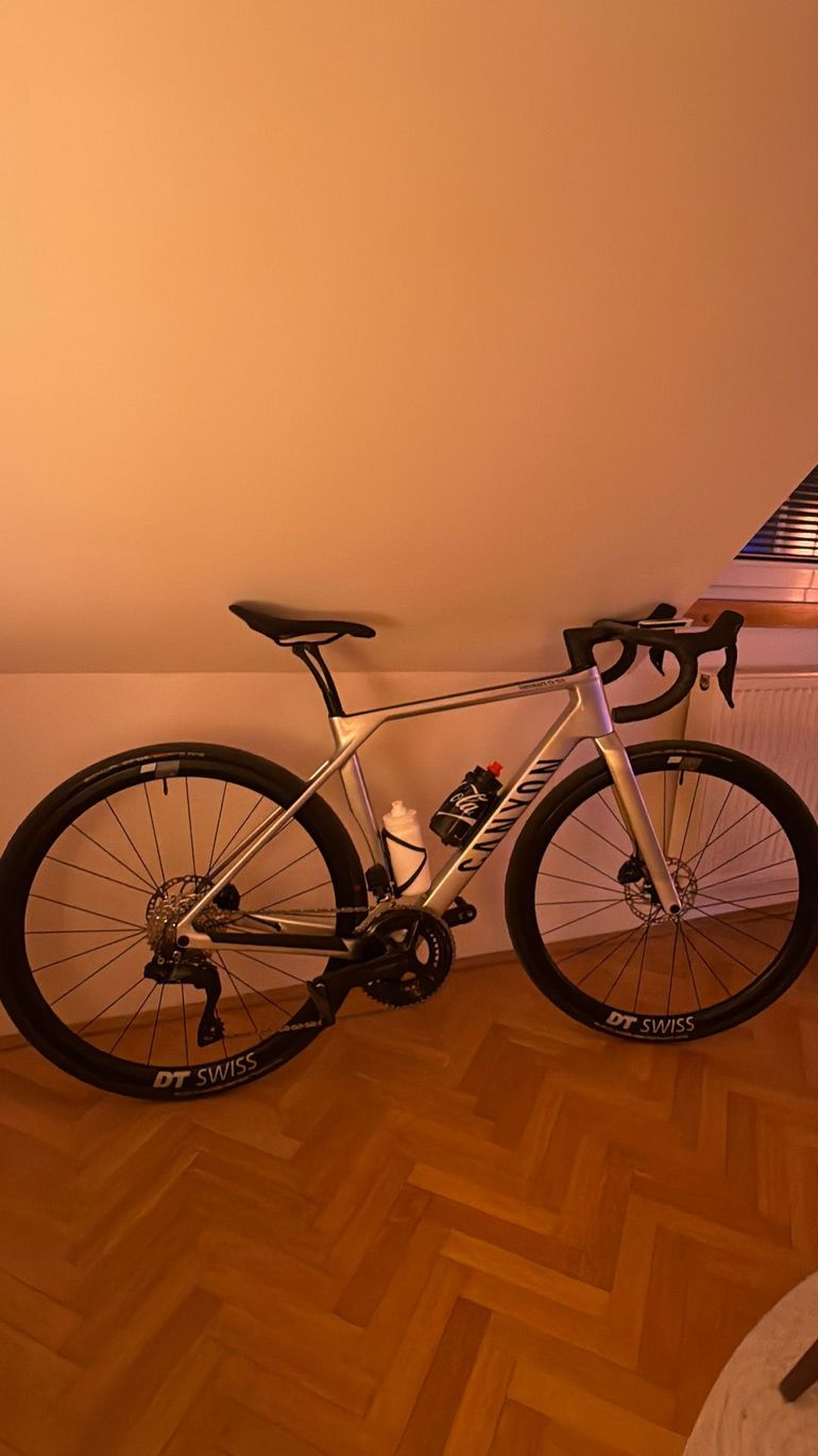 Used Canyon Endurace CF SLX 7 Di2 2026 2026 Road & Gravel, Hellgrau — image 1 of 8