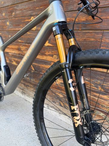 Used Berria MAKO 7 2024 2024 Mountainbike, Light Gray, 29 — image 12 of 16