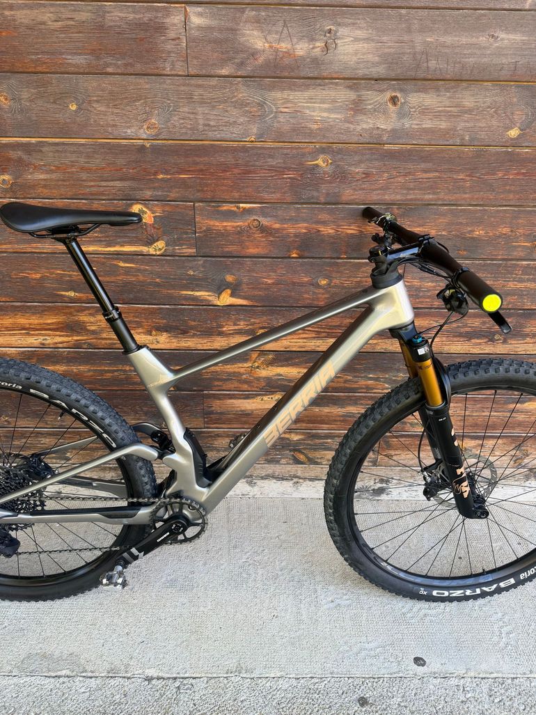 Used Berria MAKO 7 2024 2024 Mountainbike, Light Gray, 29 — image 15 of 16