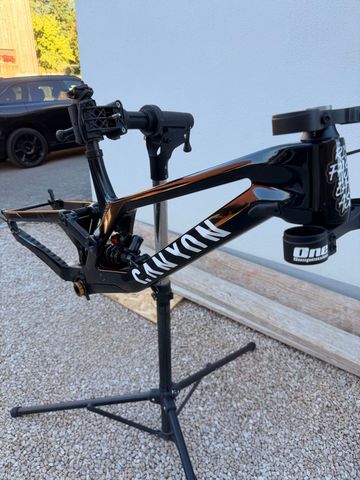 Gebrauchtes Canyon Sender CFR FMD 2021 Frameset 2021 Mountainbike, Schwarz, 29, 27.5 — Bild 2 von 16
