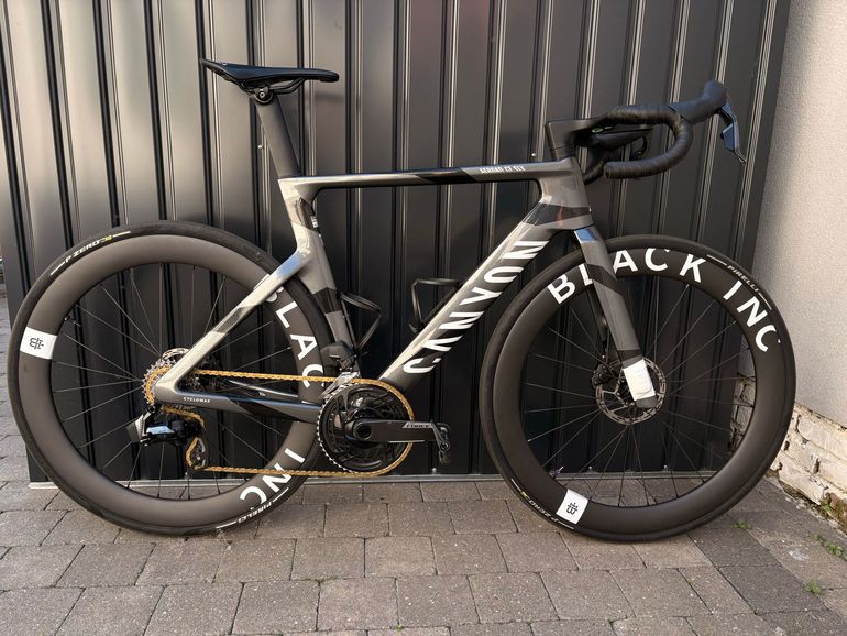 Used Canyon Aeroad CF SLX 7 AXS SPEED 2025 2025 Road & Gravel, Schwarz — image 2 of 3
