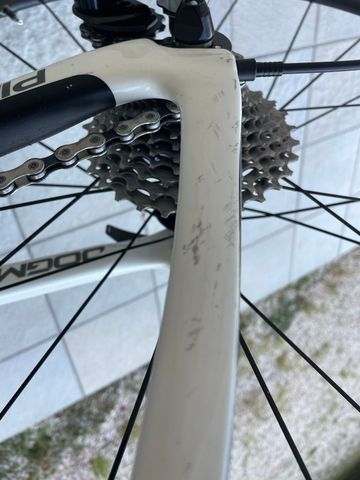 Brugt Pinarello Dogma Shimano Ultegra 2017 Road & Gravel — billede 7 af 9