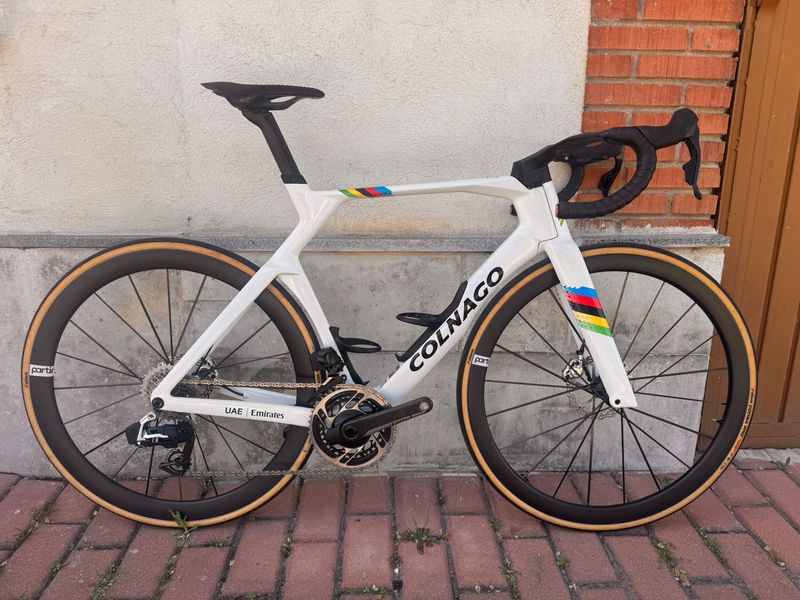 Używany Colnago Y1Rs Sram Red eTap AXS 2025 2025 Road & Gravel