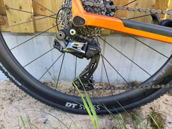 Used Canyon Inflite CF SLX 9 Team 2023 2023 Road & Gravel — image 4 of 5