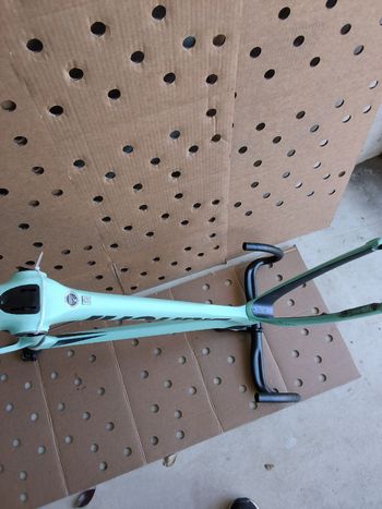 Used Bianchi Oltre Race 105 2023 Frameset 2023 Road & Gravel, Blue — image 65 of 65