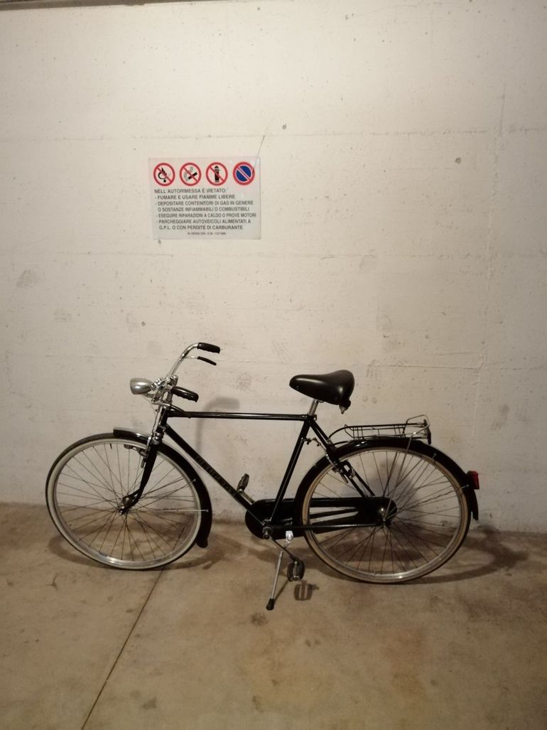 Used Peugeot Peugeot Classica Nera Da Uomo 1986 Urban, Black — image 1 of 4