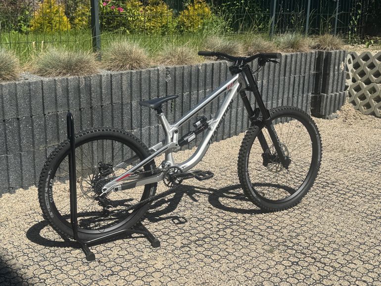 Used Transition Tr11 SRAM GX DH 2024 Mountainbike — image 4 of 5