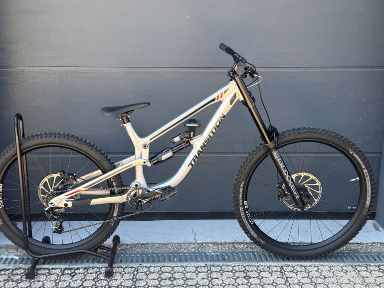 Used Transition Tr11 SRAM GX DH 2024 Mountainbike — image 1 of 5