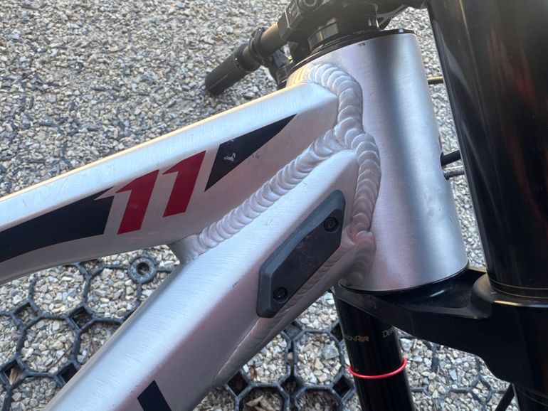 Used Transition Tr11 SRAM GX DH 2024 Mountainbike, Light Gray, Mixed — image 13 of 21