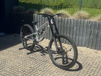 Used Transition Tr11 SRAM GX DH 2024 Mountainbike — image 5 of 5