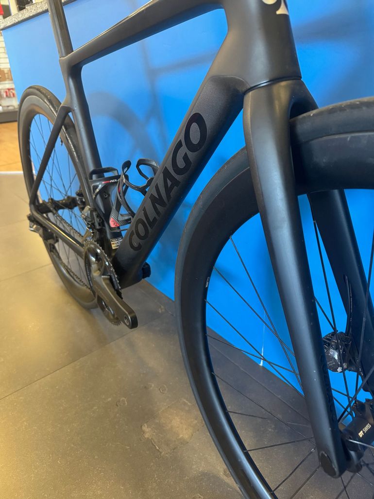 Used Colnago V4RS Shimano Ultegra Di2 2022 Road & Gravel, Black — image 4 of 4