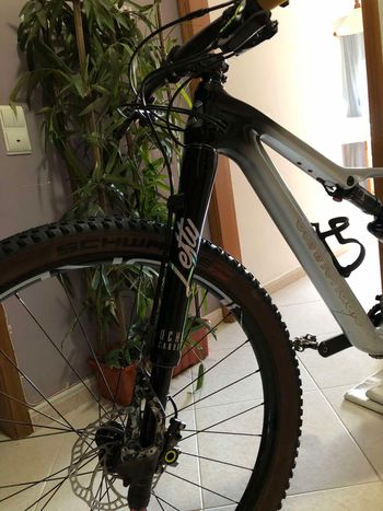 Used Cannondale Scalpel Carbon 2 2023 2023 Mountainbike, Gris claro — image 4 of 4