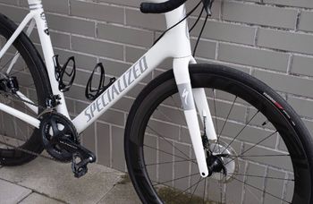 Used Specialized Roubaix Comp 2021 2021 Road & Gravel, Bianco — image 4 of 7