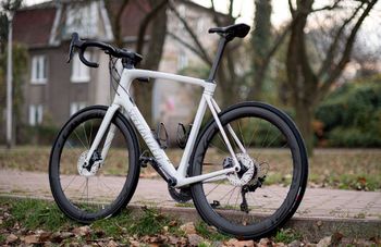 Used Specialized Roubaix Comp 2021 2021 Road & Gravel, Bianco — image 7 of 7