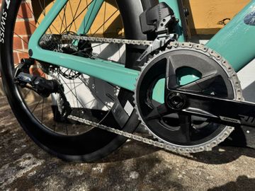 Canyon Aeroad CF SLX 7 eTap 2024 2024 Road & Gravel usato, Blu — immagine 4 di 9