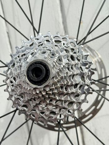 Used Canyon Aeroad CF SLX 7 eTap 2024 2024 Road & Gravel, Blau — image 6 of 9