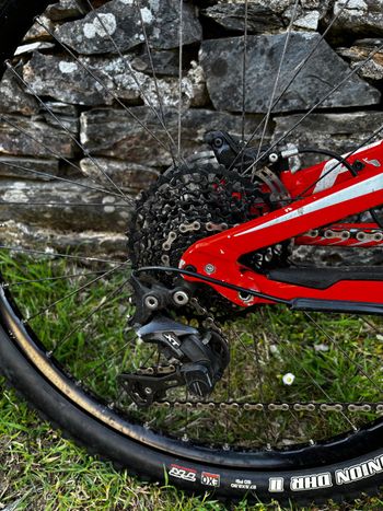Used Specialized Enduro Comp 650b 2016 2016 Mountainbike, Orange — image 2 of 5