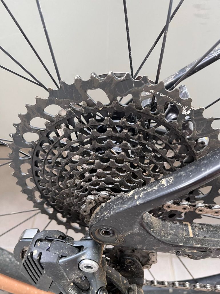 Used Megamo FACTORY Elite 05 2021 2021 Mountainbike, Black — image 6 of 12