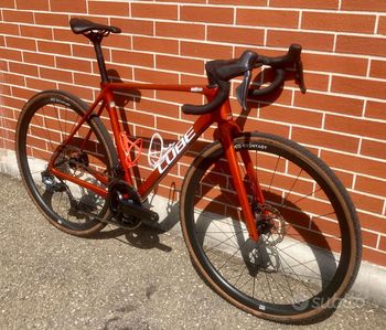 Used CUBE CUBE Cross Race C:62 SLX 2025 Road & Gravel, Orange — image 9 of 11