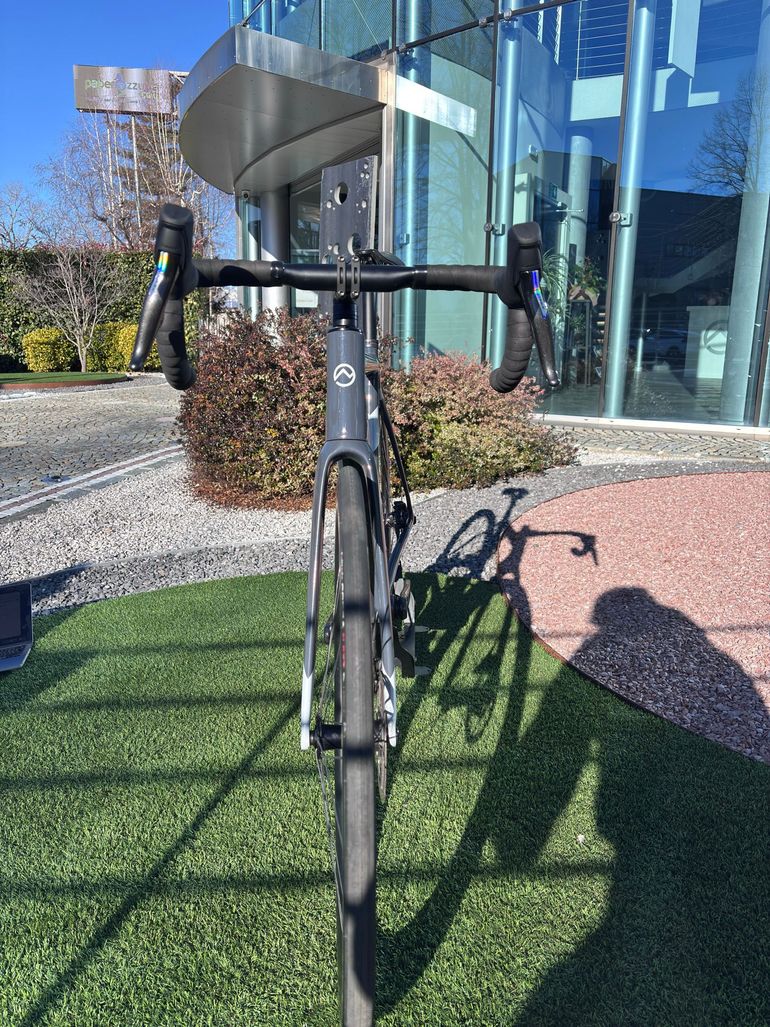 Used Officine Mattio Officine Mattio Custom SRAM Force eTap AXS 2020 Road & Gravel — image 5 of 7