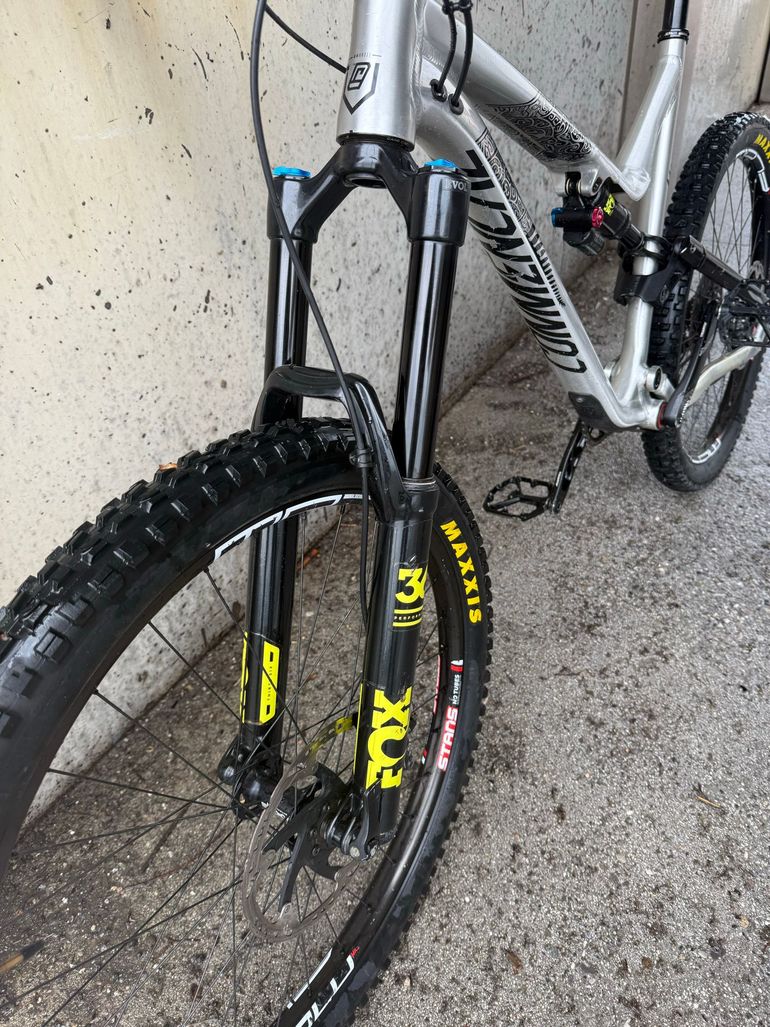 Used Commencal META AM V4.2 NEW ZEALAND 2018 2018 Mountainbike — image 20 of 20