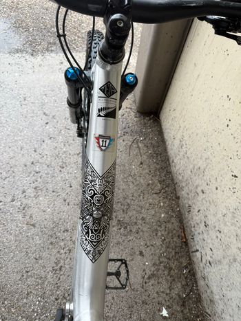 Used Commencal META AM V4.2 NEW ZEALAND 2018 2018 Mountainbike — image 15 of 20